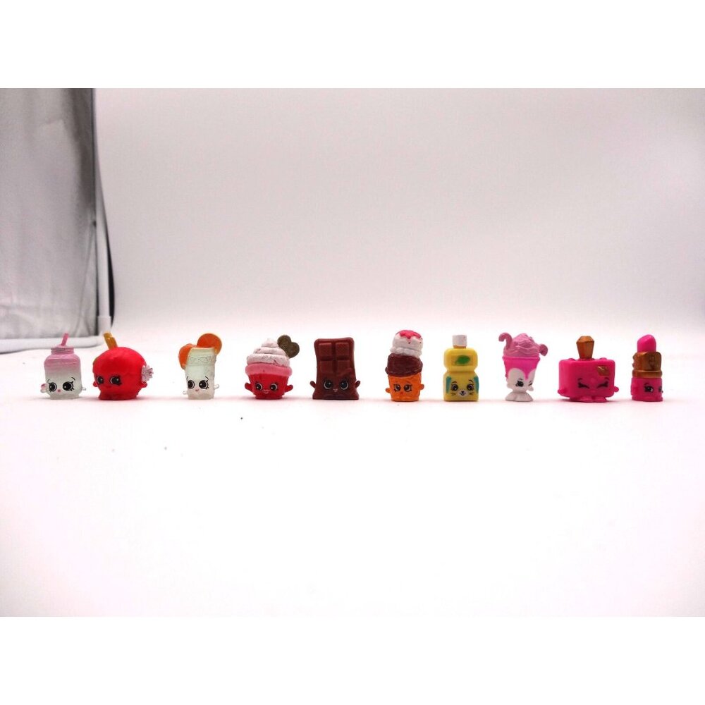 Shopkins Figures Truck Drinks Meltin Muffin Christmas Holiday Bunny Charli More
